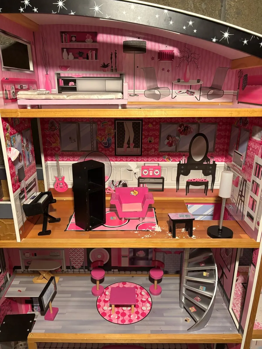 Dolls House - Image 2