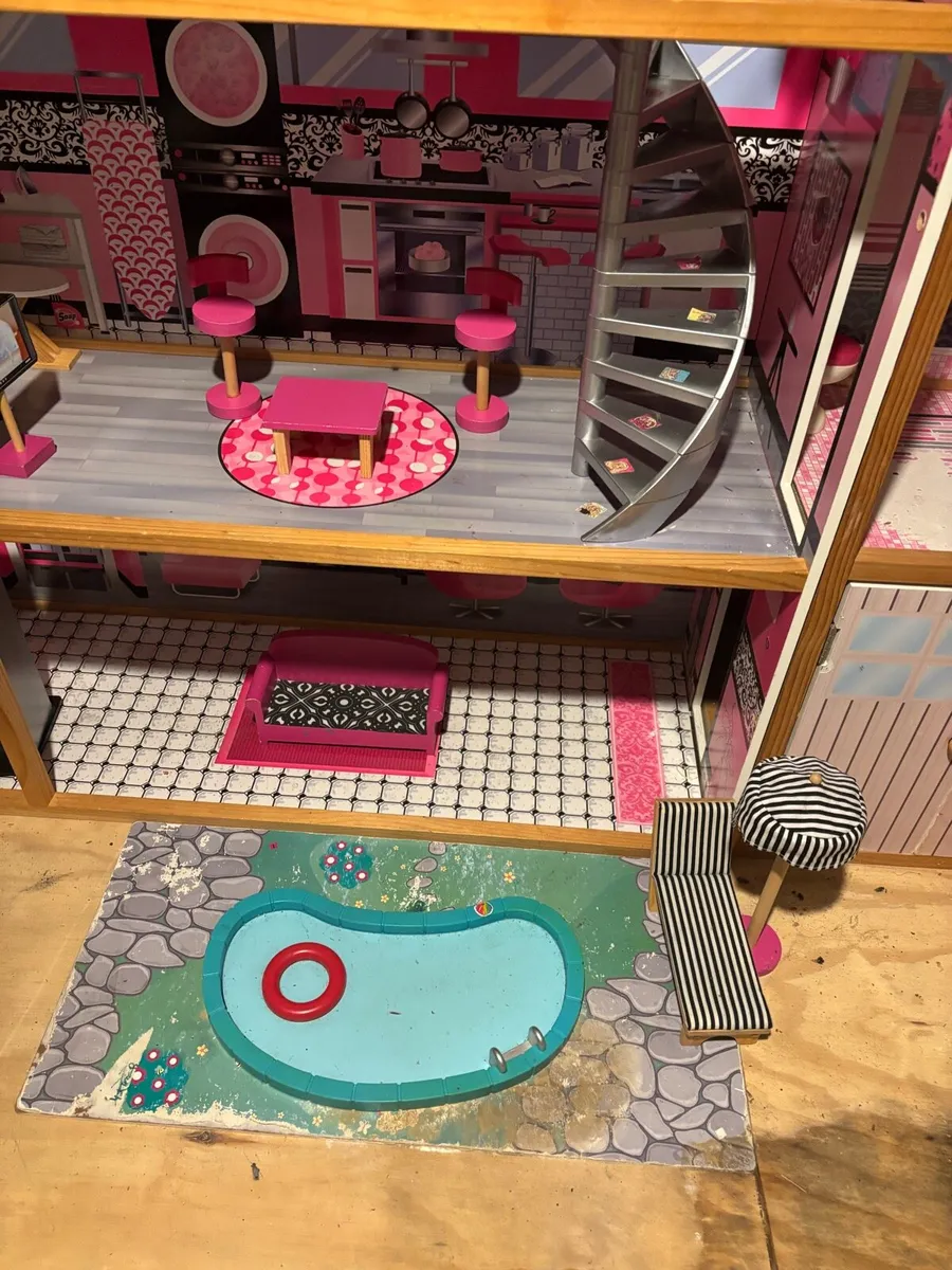 Dolls House - Image 4