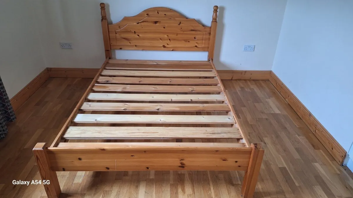 Bed - Image 3