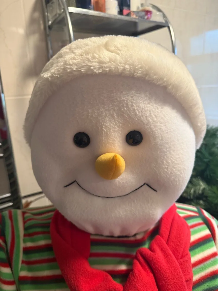 5 foot Singing Dancing Snowman - Image 1
