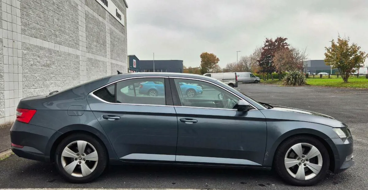 16 Skoda Superb 1.6 Tdi..New NCT..8900e - Image 3