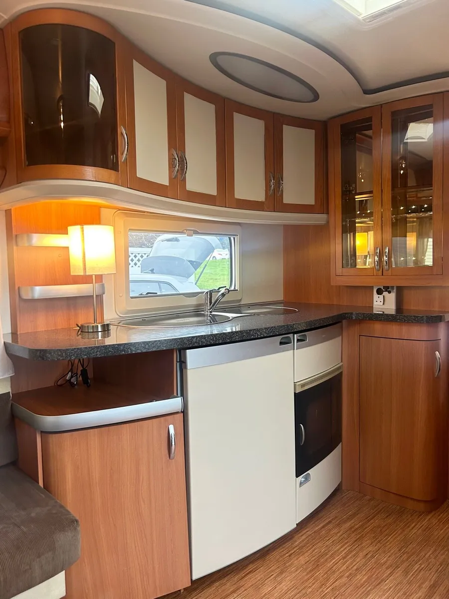 2013 Hobby Caravan 4/5 berth - Image 3