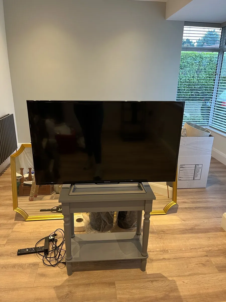 Sony TV - Image 1