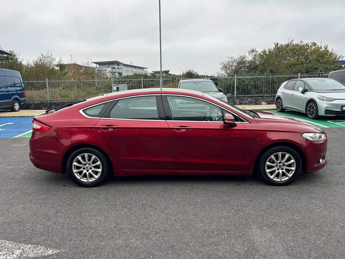 Ford Mondeo Zetec 2.0 TDCI 150PS - Image 2