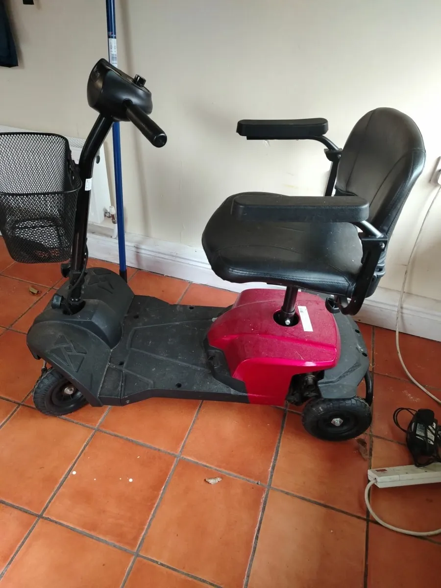 Mobility scooter - Image 1