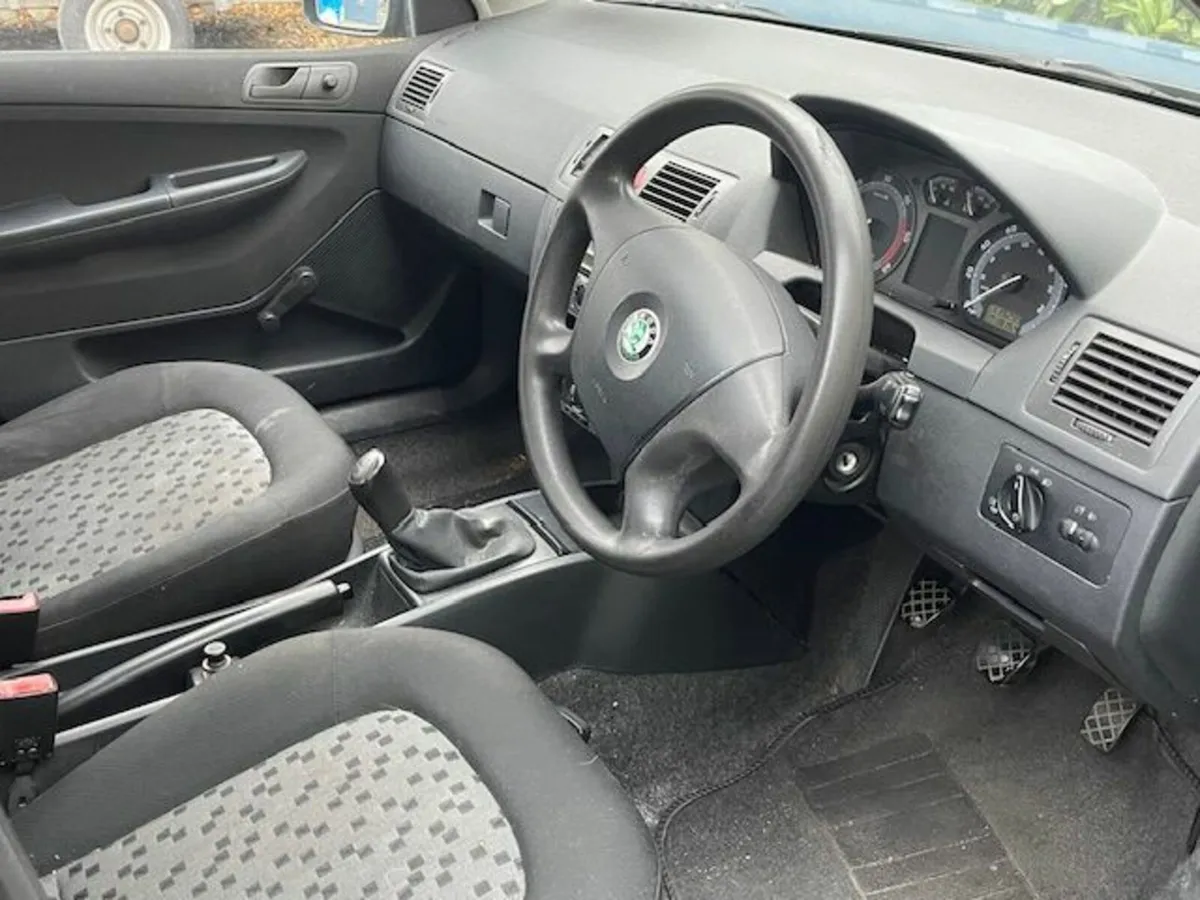 Skoda Fabia 1,4 TDI Classic 05DR - Image 2
