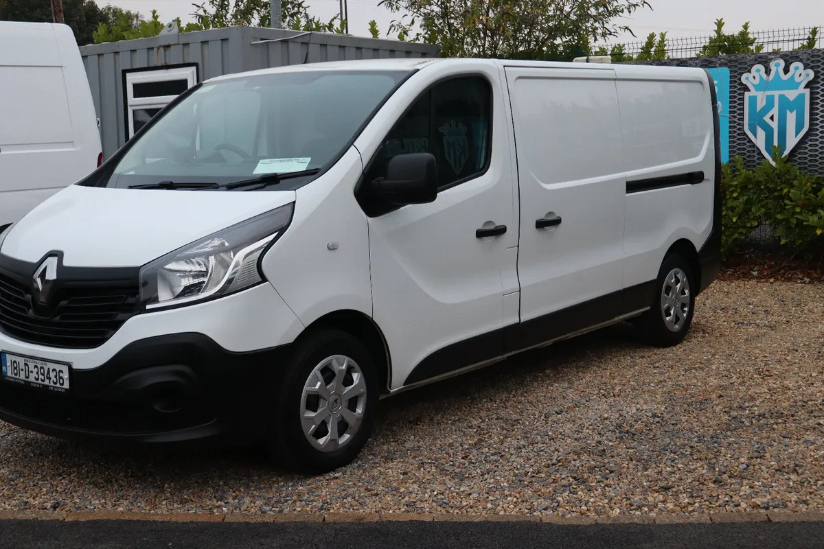 2018 RENAULT TRAFIC LWB - Image 3