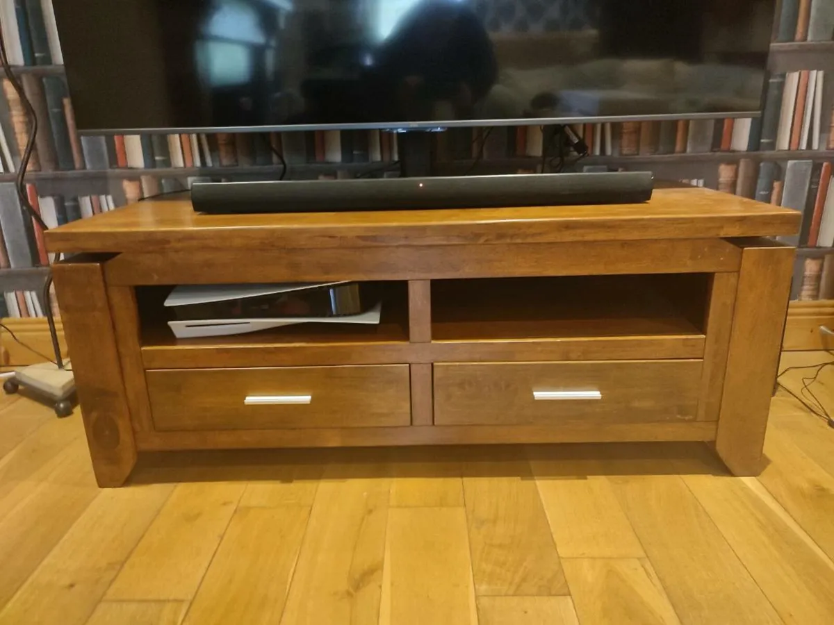 Oak TV unit - Image 1