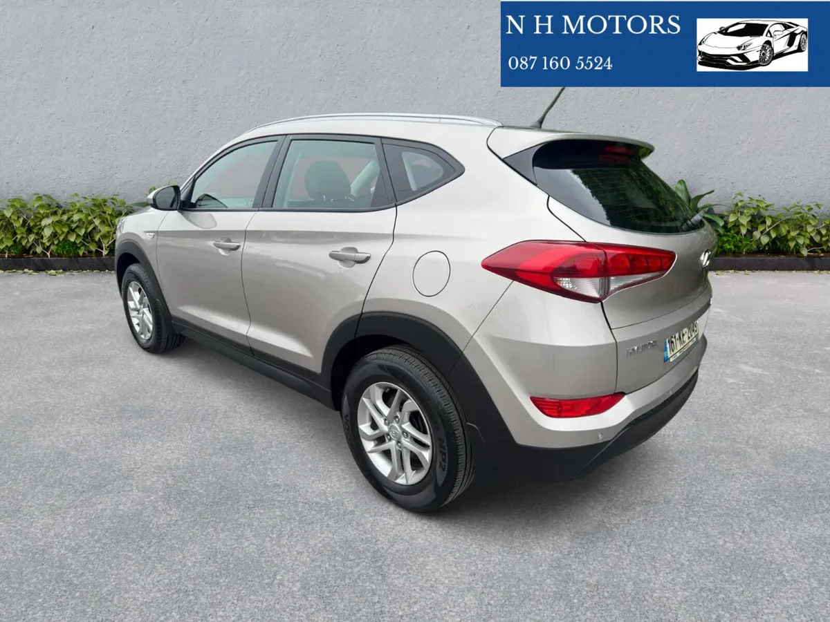 Tucson 2016 COMFORT 1.6 GDi PETROL - Image 4