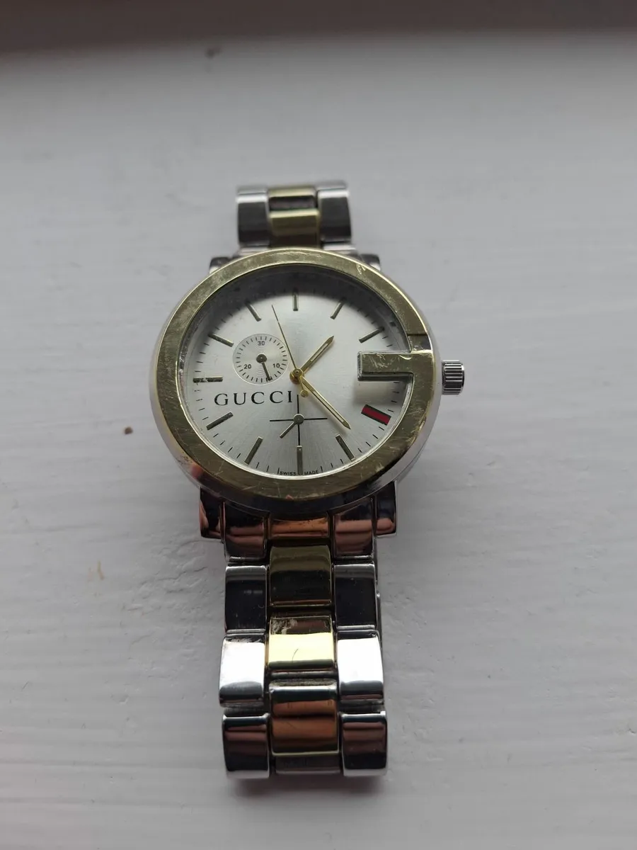 Gucci watch - Image 1