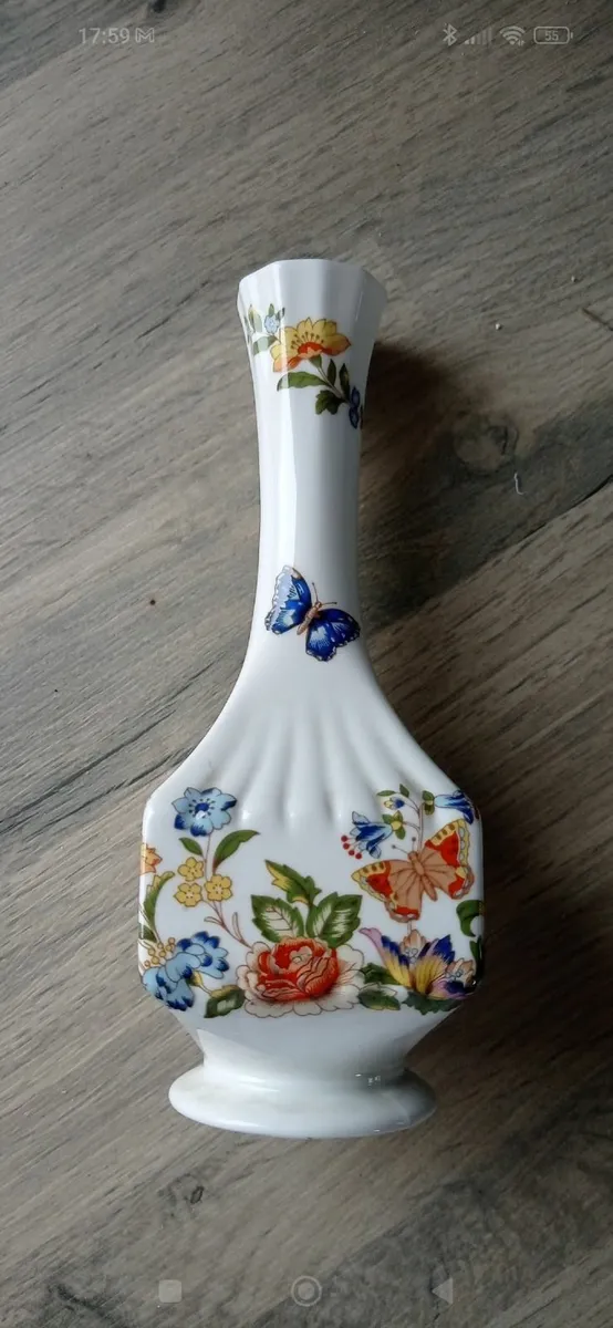 Aynsley vintage vase set of 2 - Image 1