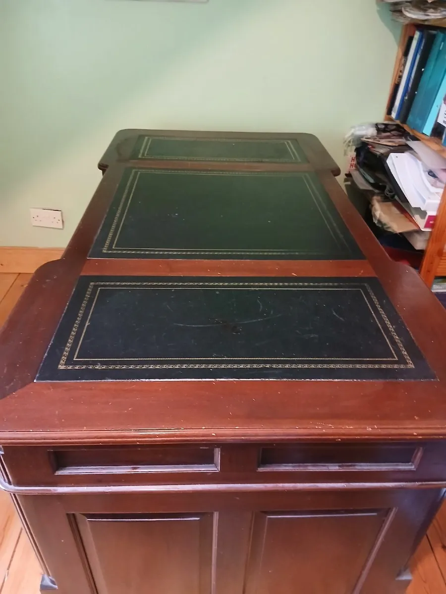 Antique Mahogany Partner Desk reproduction - Image 4