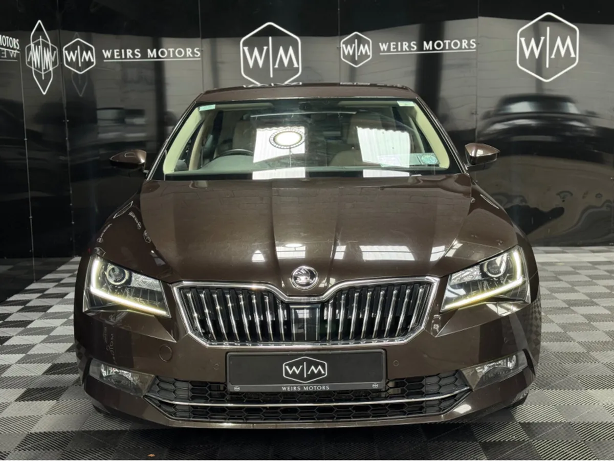 Skoda Superb STYLE 2.0 TDI 150BHP DSG 4DR AUTO - Image 4
