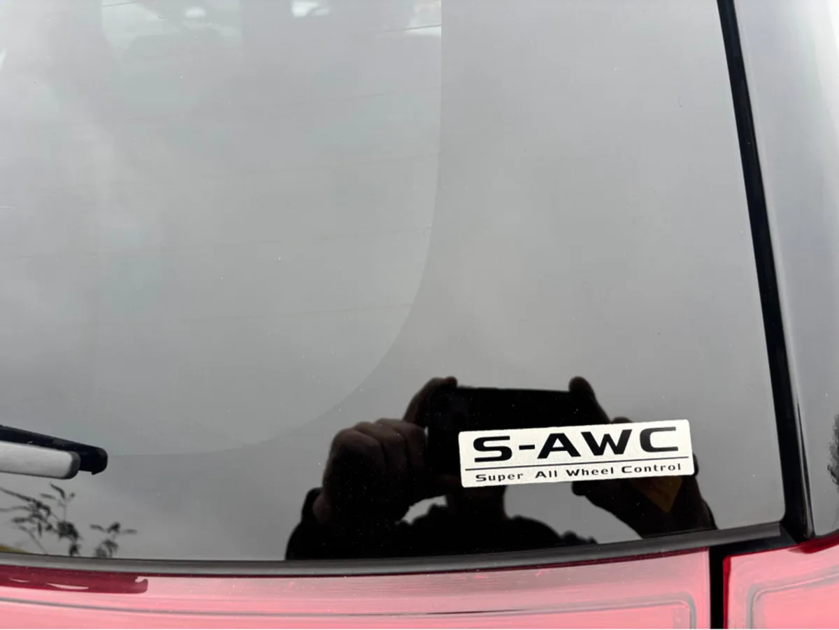 Mitsubishi Outlander 2.4 4HS PHEV 221BHP 5DR A - Image 3