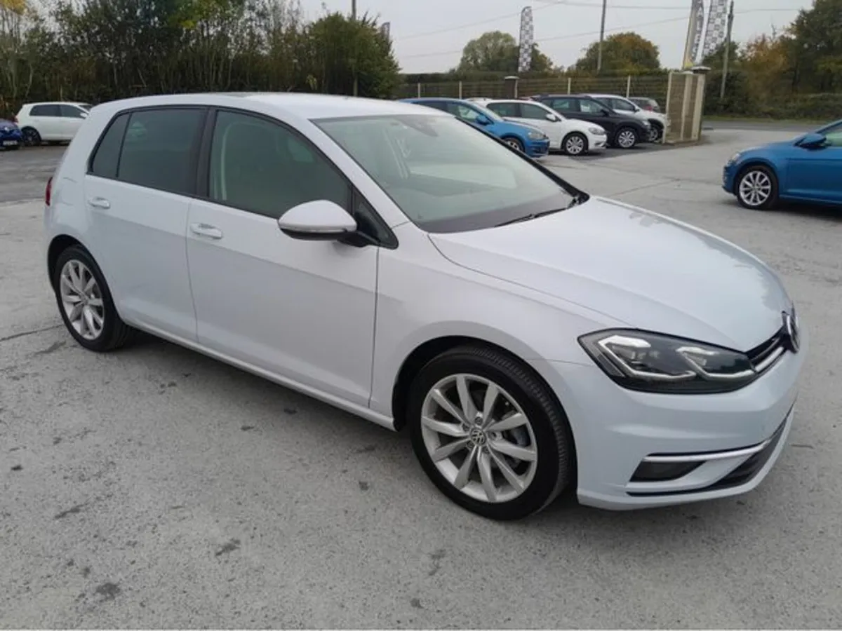 Volkswagen Golf ComfortLine TechEdition - Image 2