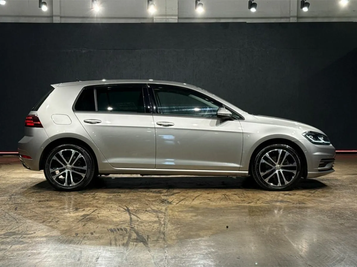 Volkswagen Golf AUTOMATIC 1.2L TSI - REVERSE CAMER - Image 3