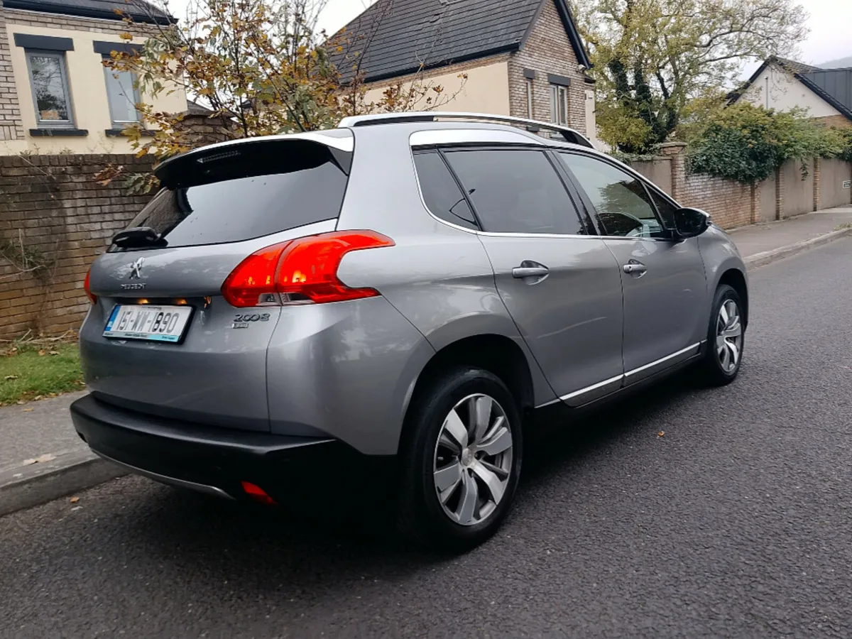 Peugeot 2008 Allure 1.6 HDI 115 4DR - Image 3