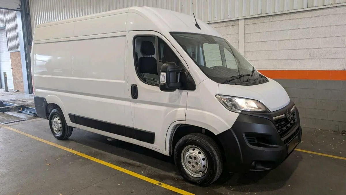 2022 Opel Movano 2.2 140BHP   *NO VAT* - Image 2