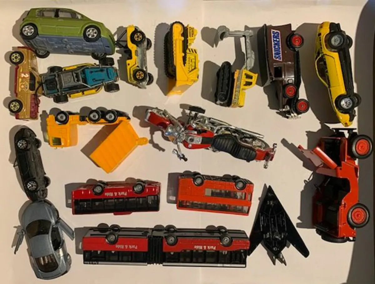 Selection of toy cars - Image 2
