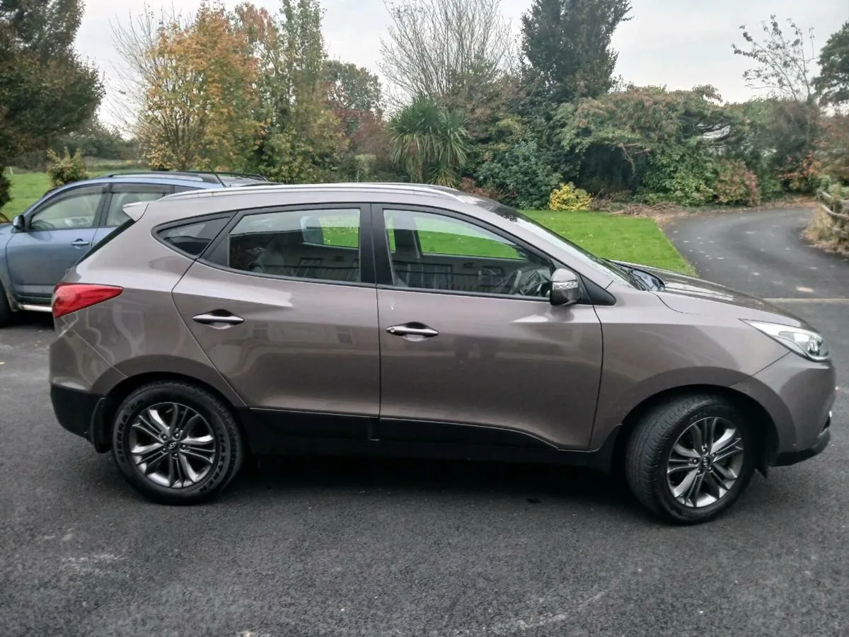 Hyundai IX35 Low milage - Image 2