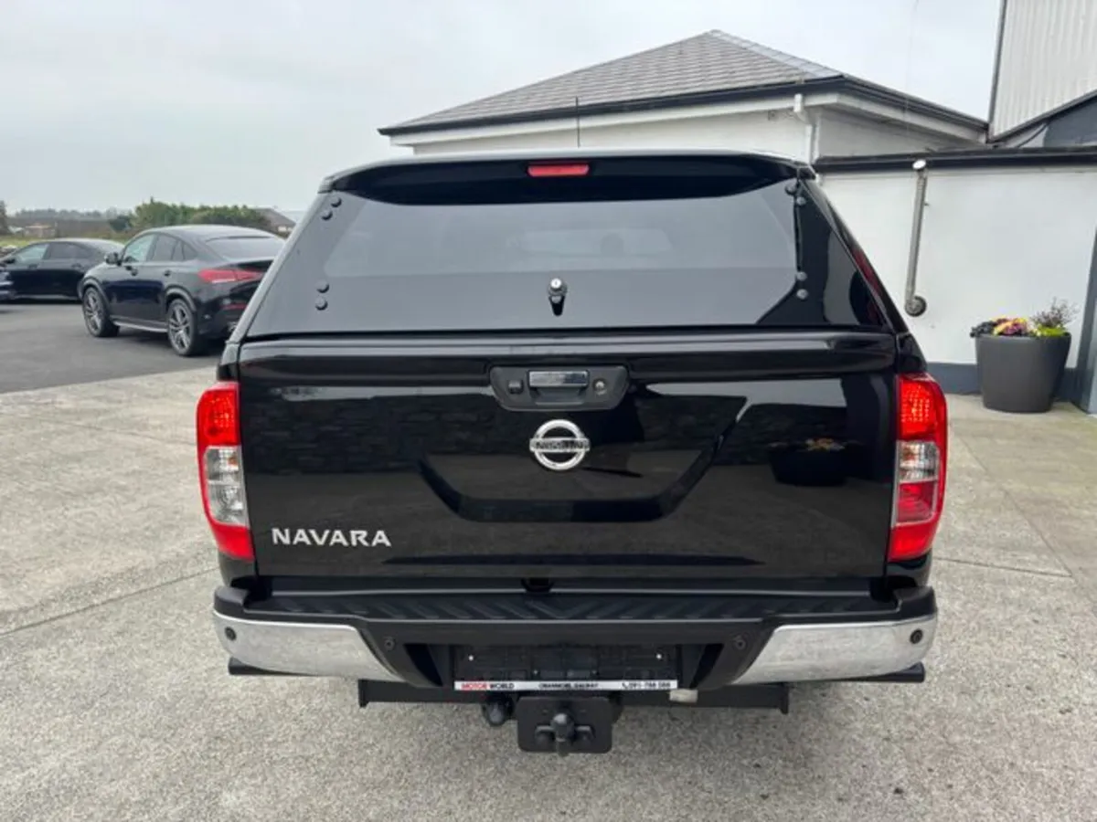 Nissan Navara DCI TEKNA SHR DCB - Image 3