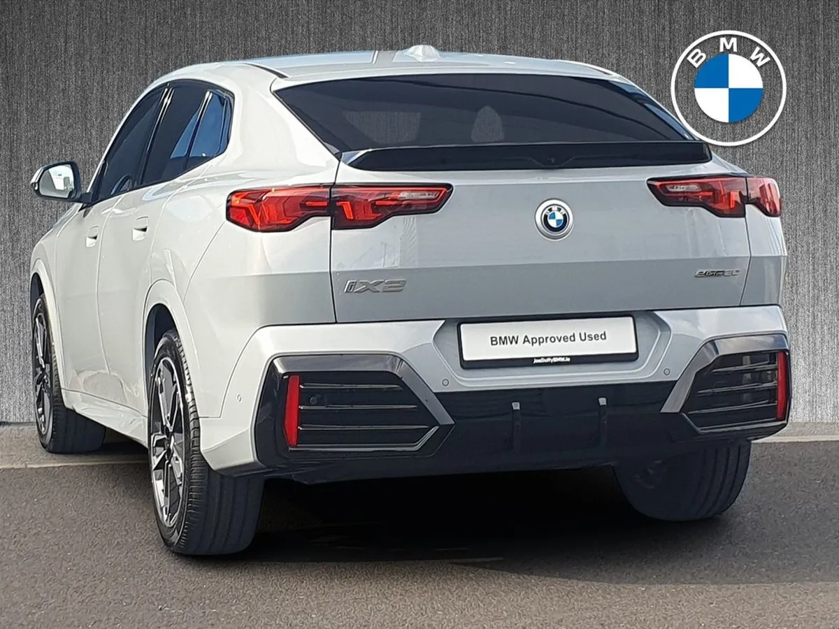 BMW iX2 Edrive20 M Sport - Image 3