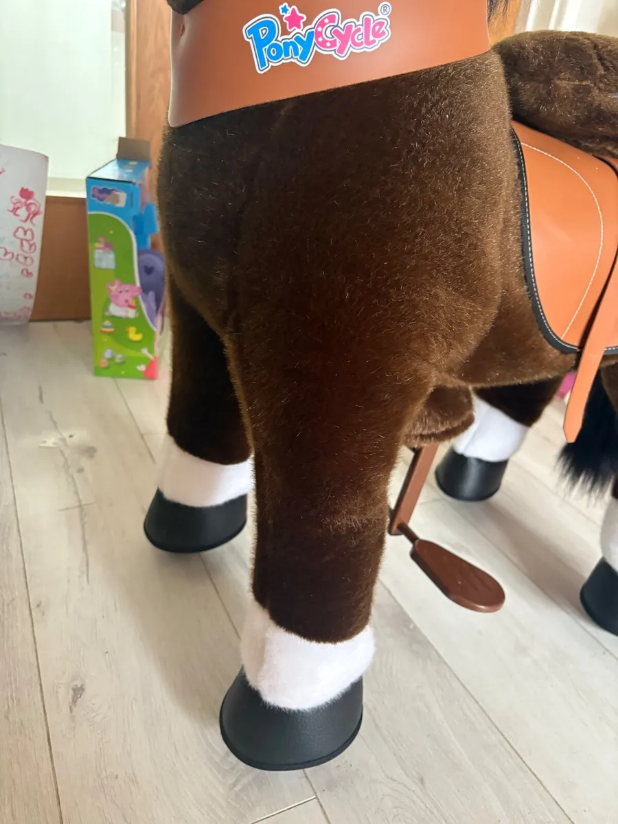 Ride on horse - Image 3