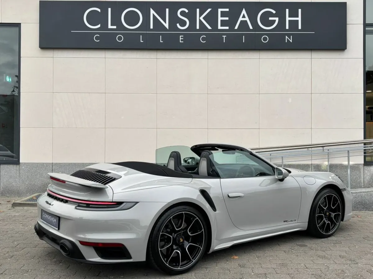 Porsche 911 TURBO S CABRIOLET - Image 3