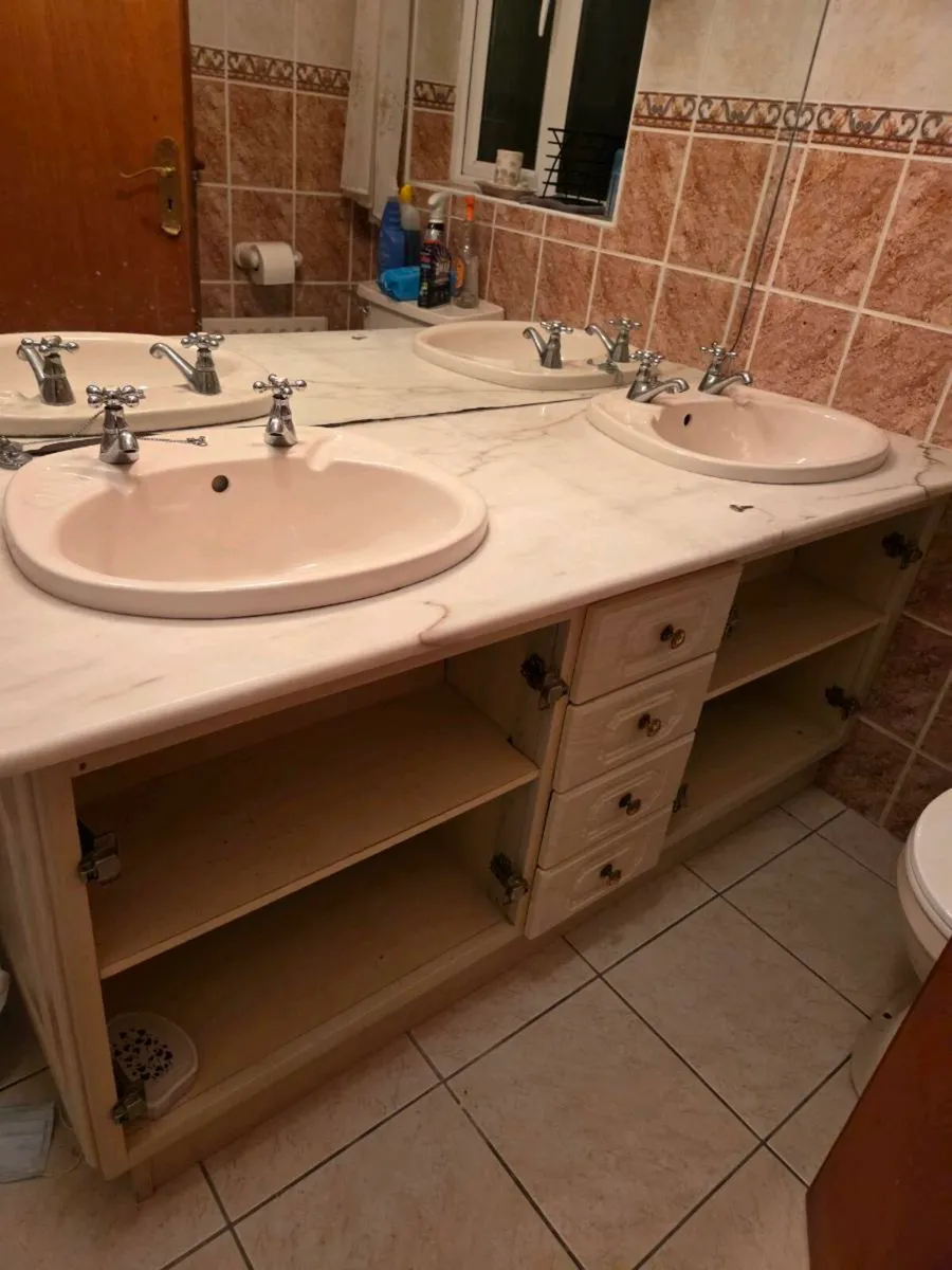 Double sink - Image 1