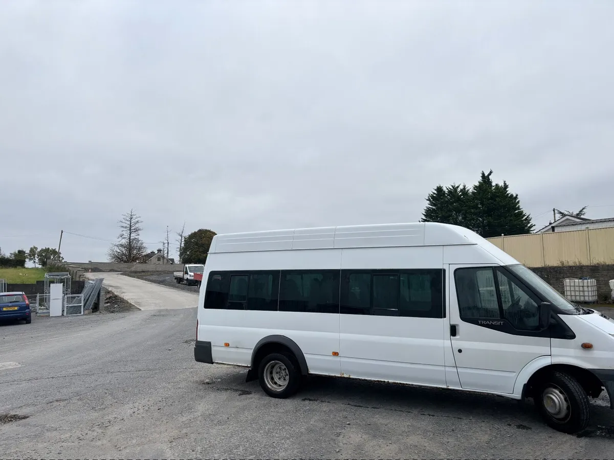 Ford Transit 2009 - Image 1