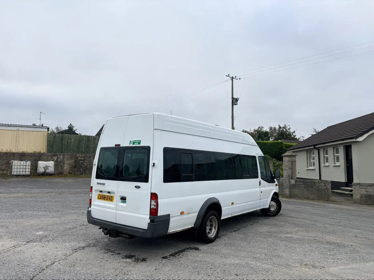 Ford Transit 2009 - Image 2