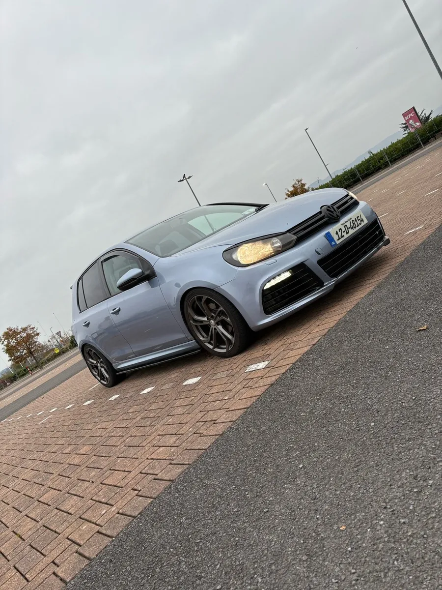 2012 Volkswagen Golf - Image 2