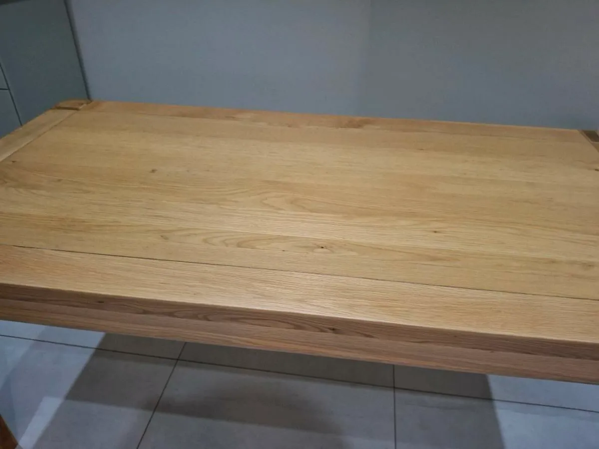 Kitchen dining table - Image 2