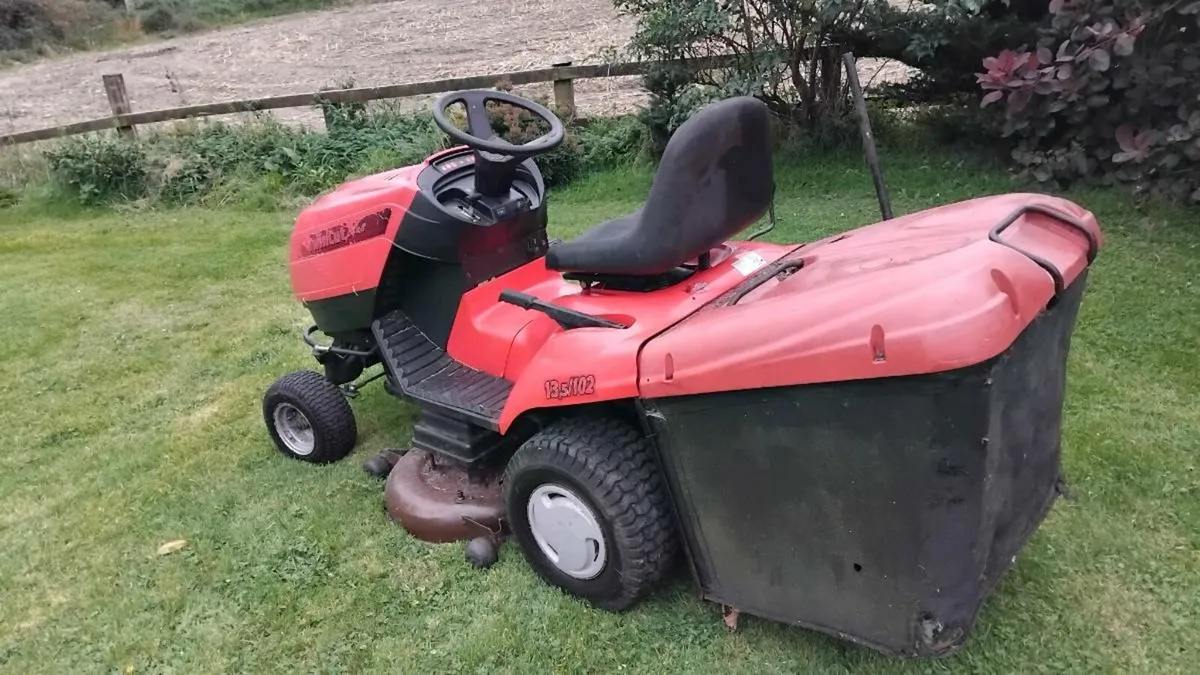 Castelgarden ride on mower - Image 3