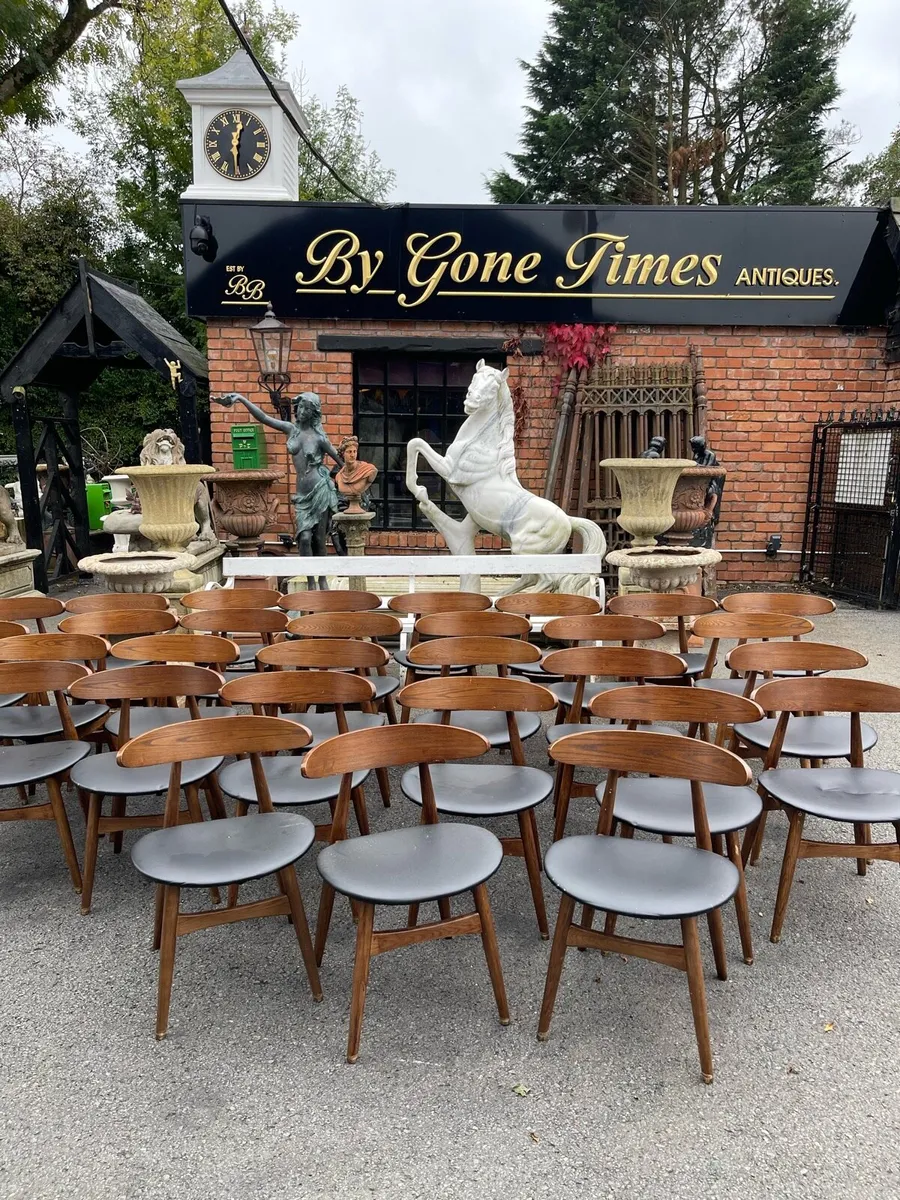 30 cafe bistro restaurant chairs - Image 2