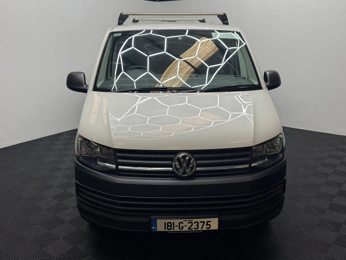 Volkswagen Transporter 2018 - Image 3