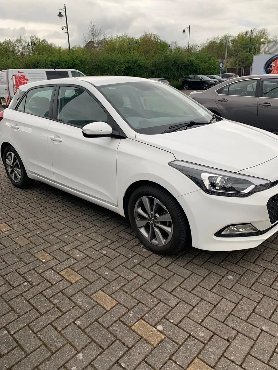 Hyundai i20 Deluxe Line - Image 1