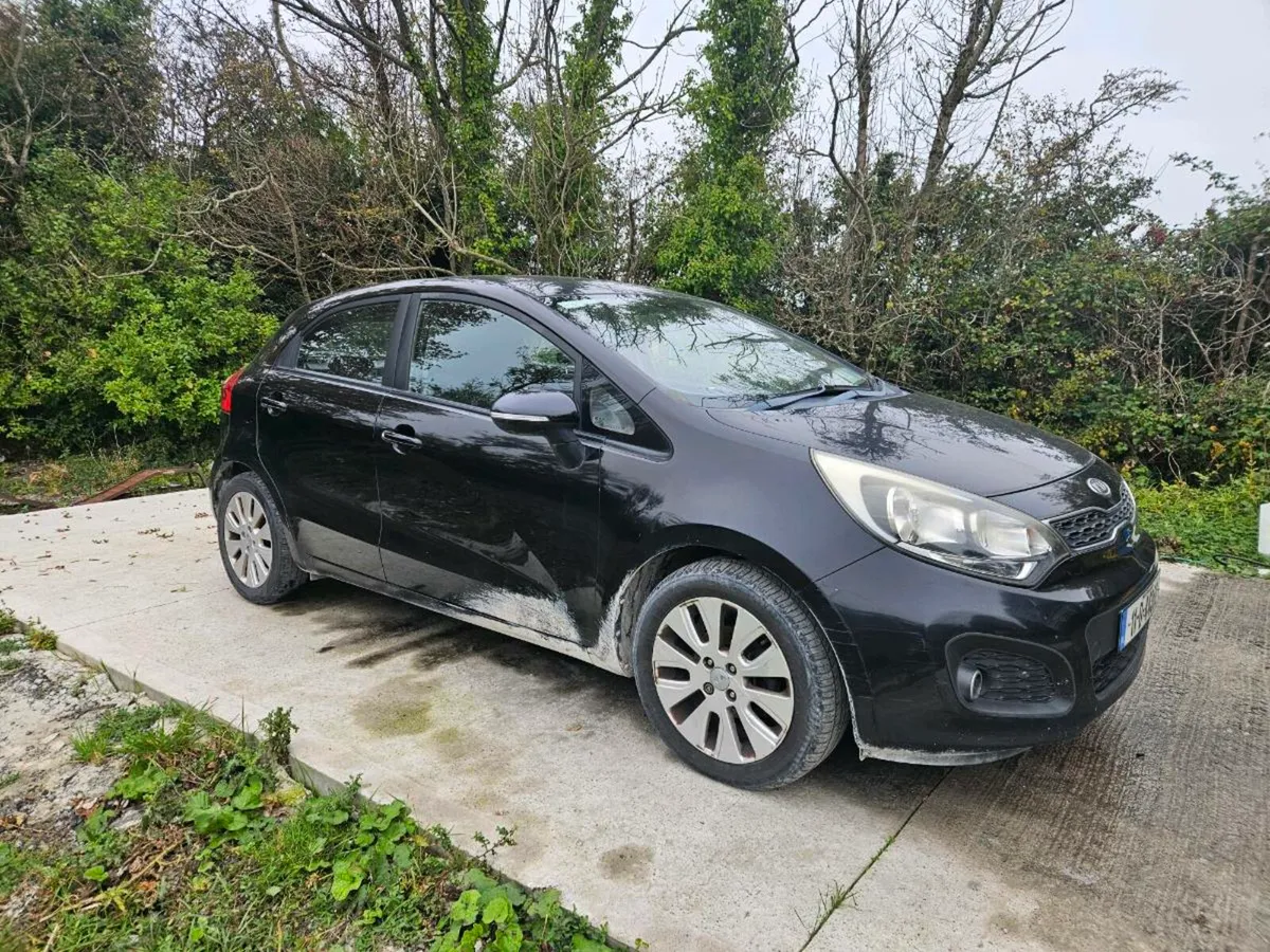 Car - Image 1