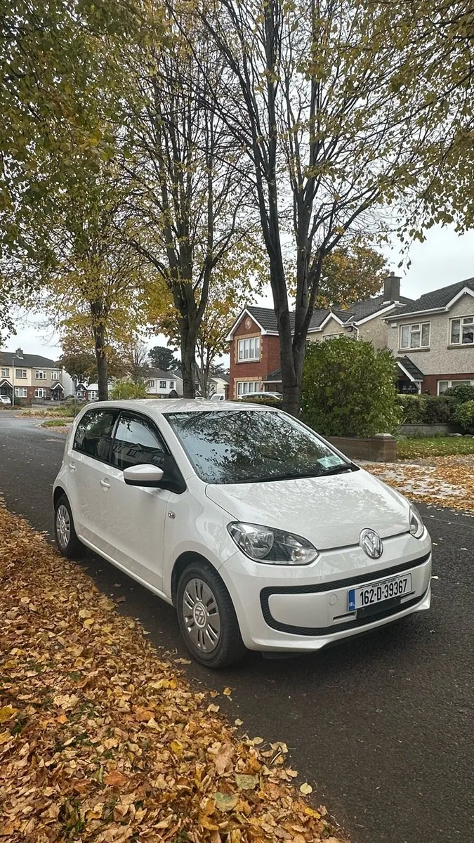 Volkswagen Up! Bluemotion 2016 - Image 1