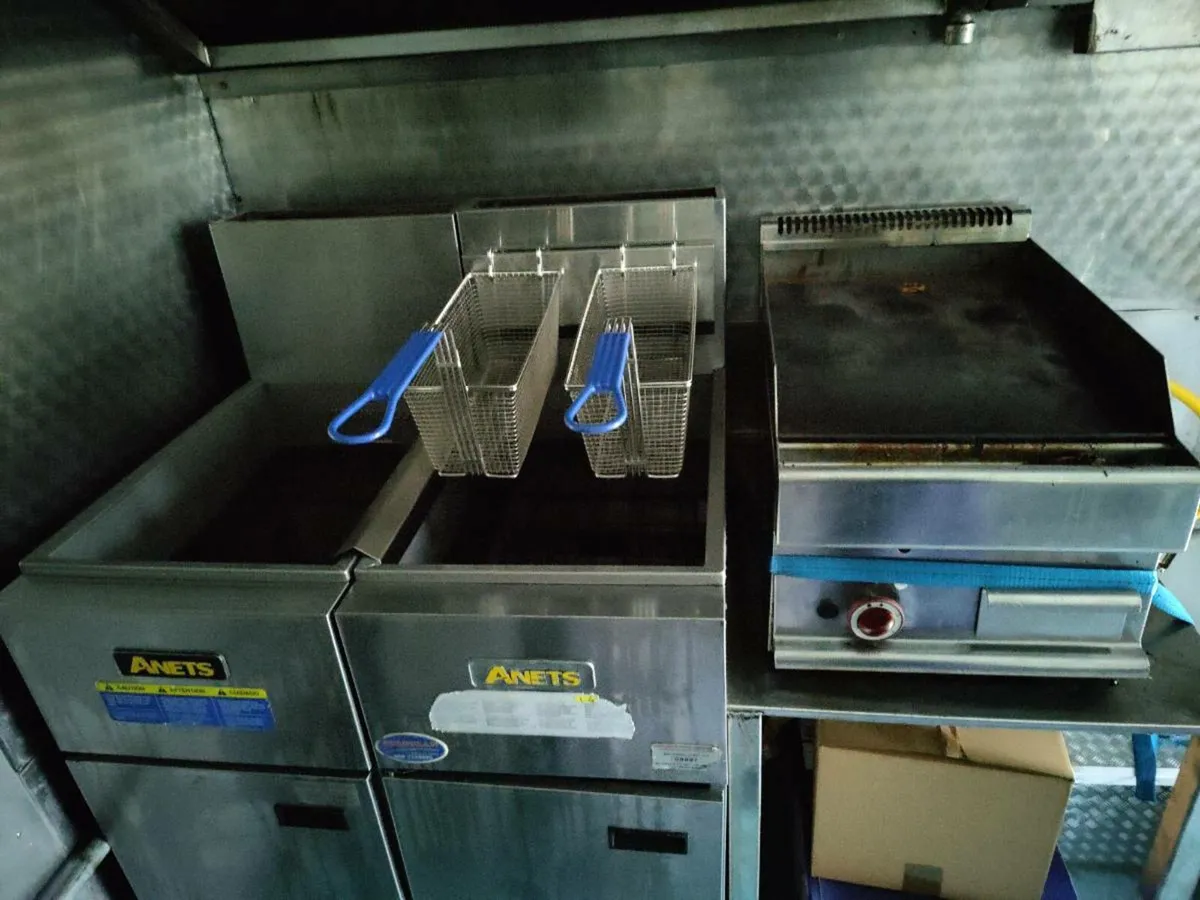 Food catering trailer - Image 4