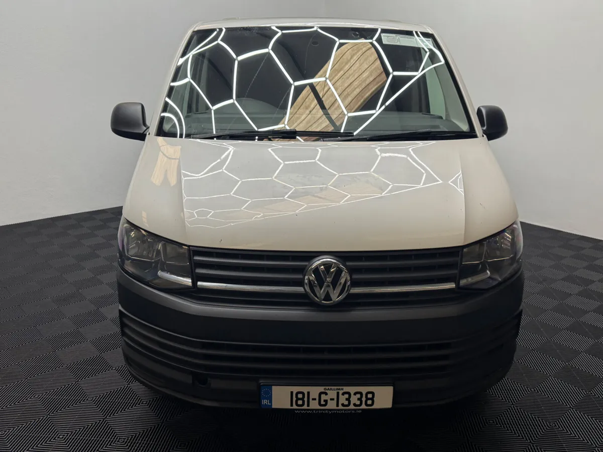2018 Volkswagen Transporter - Image 2