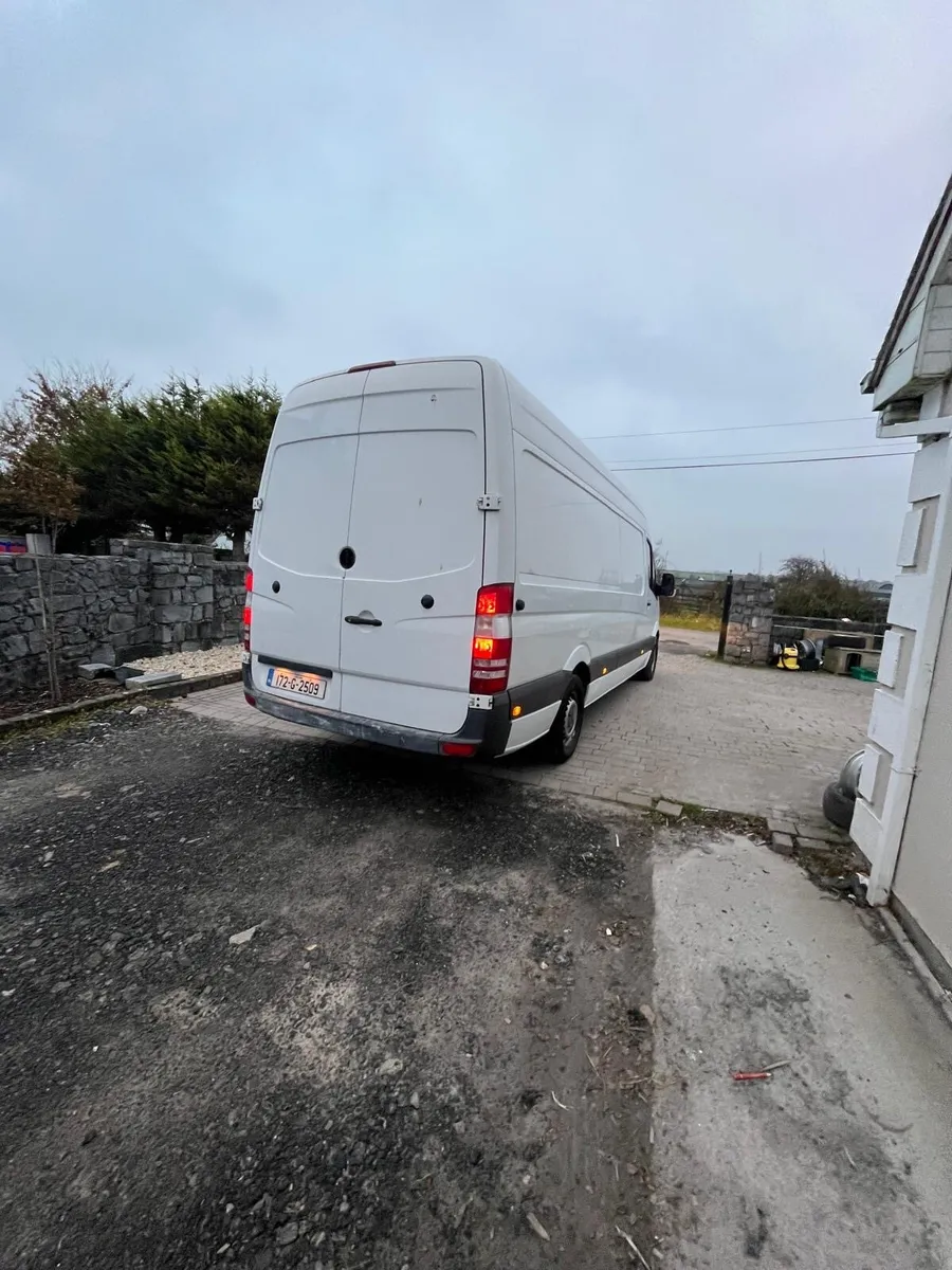 172 Mercedes Sprinter NEW DOE - Image 4