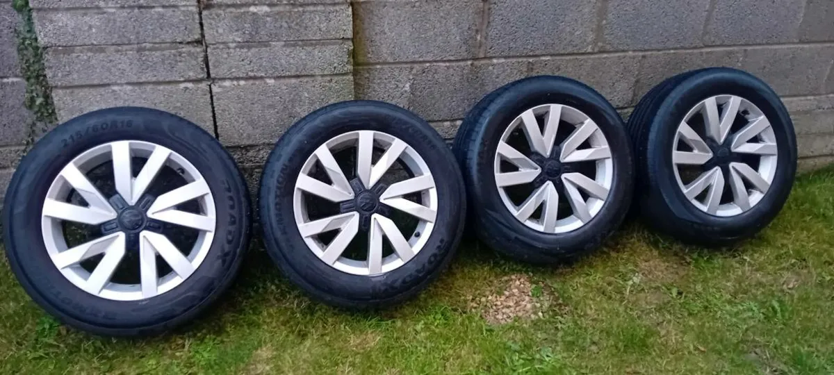 16" Vw Passat alloys - Image 2