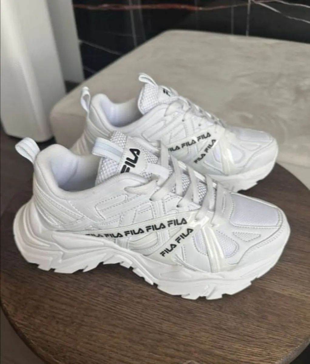 Fila white size 5.5, like new, woman's shoes - Image 2