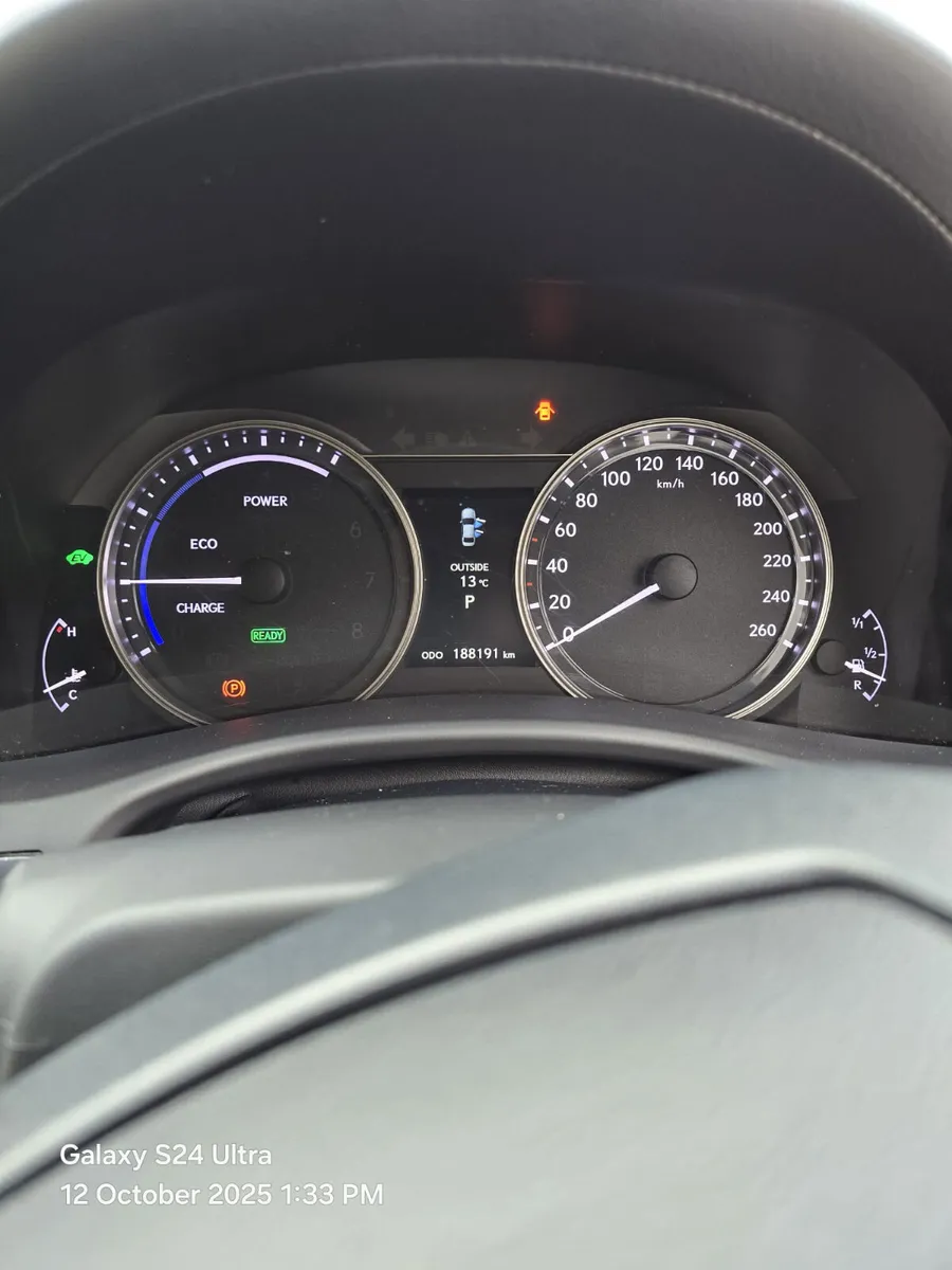 Lexus GS  300h   AUTOMATIC  2014 HYBRID - Image 4