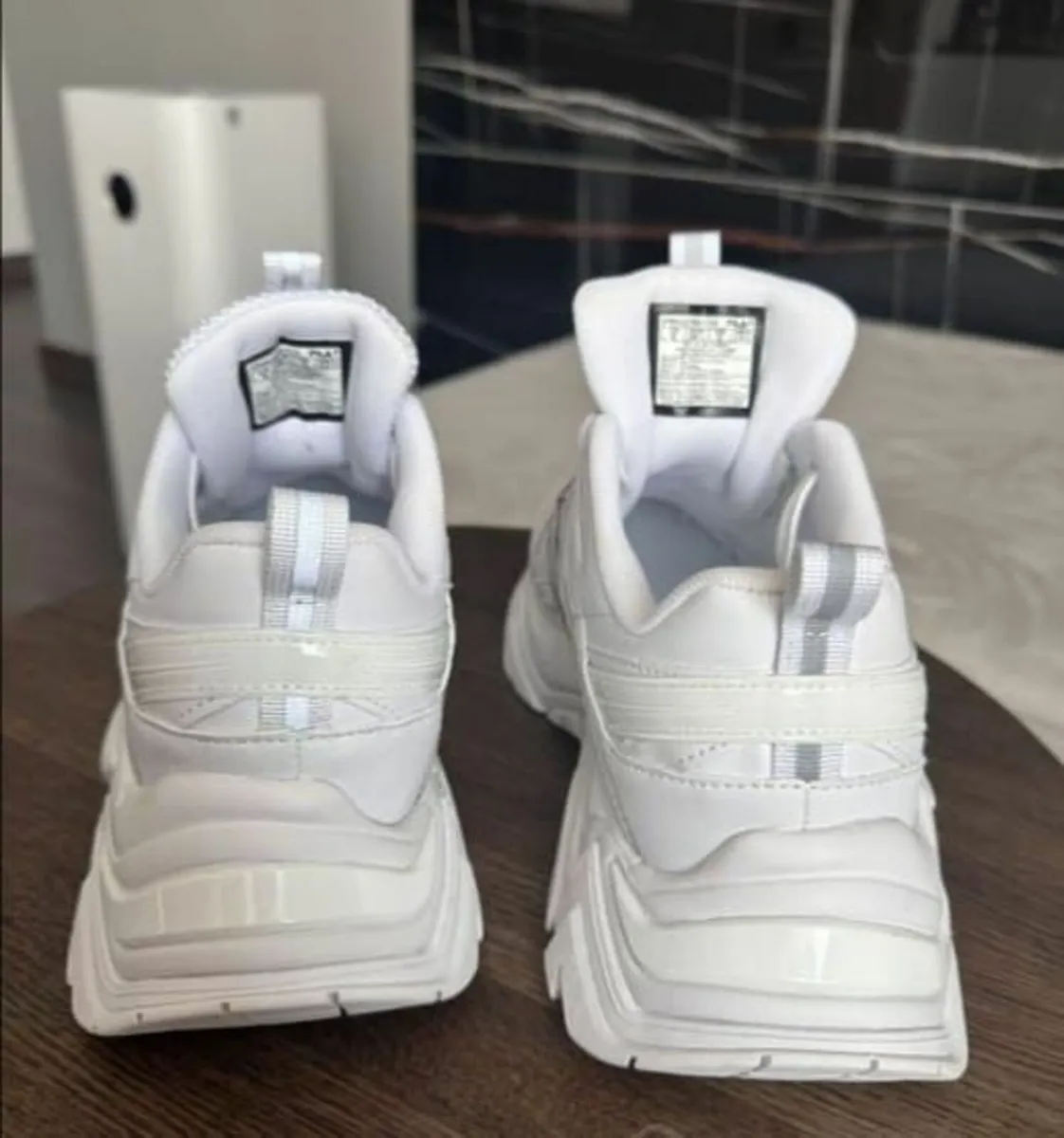 Fila white size 5.5, like new, woman's shoes - Image 3
