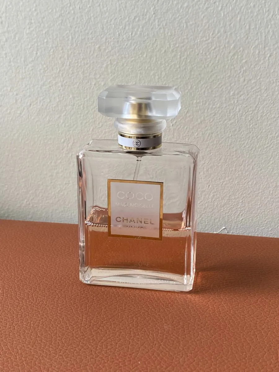 Coco Mademoiselle Chanel Eau de Parfum - Image 2