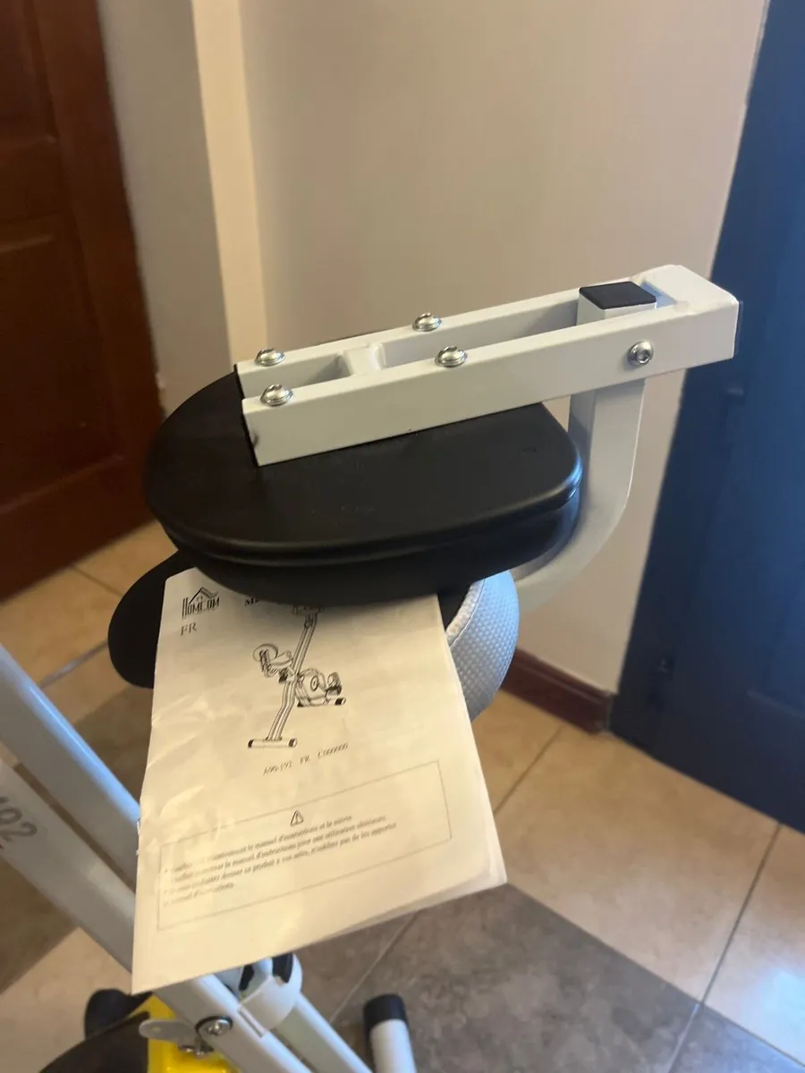 Exercise bike - Image 2