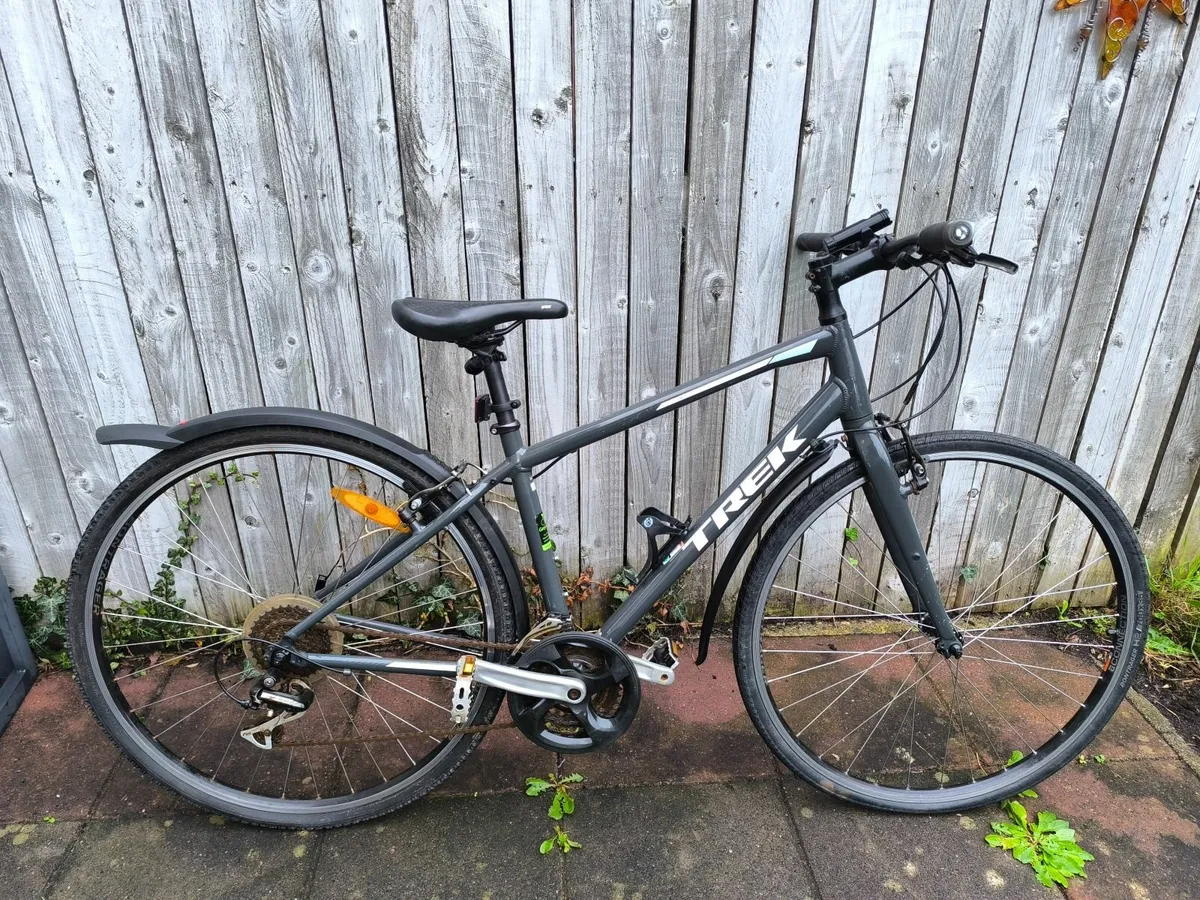Trek fx2 bontrager bike - Image 2