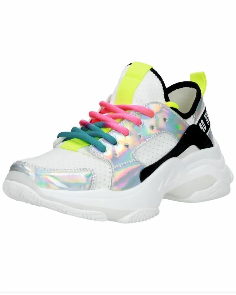 Steve Madden Sneakers size 5/38 like new - Image 3